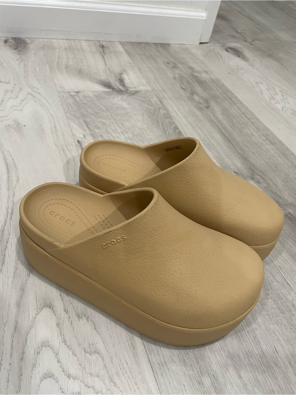 CROCS Women's Platform Clog in Tan